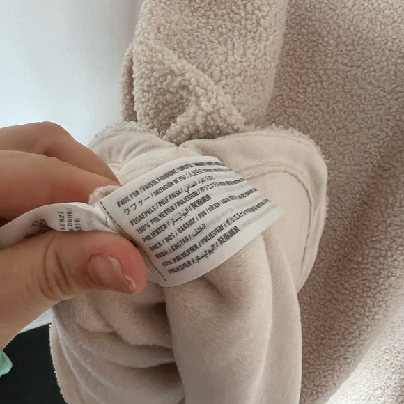 Abercrombie Sherpa Shacket - Picture 8 of 8